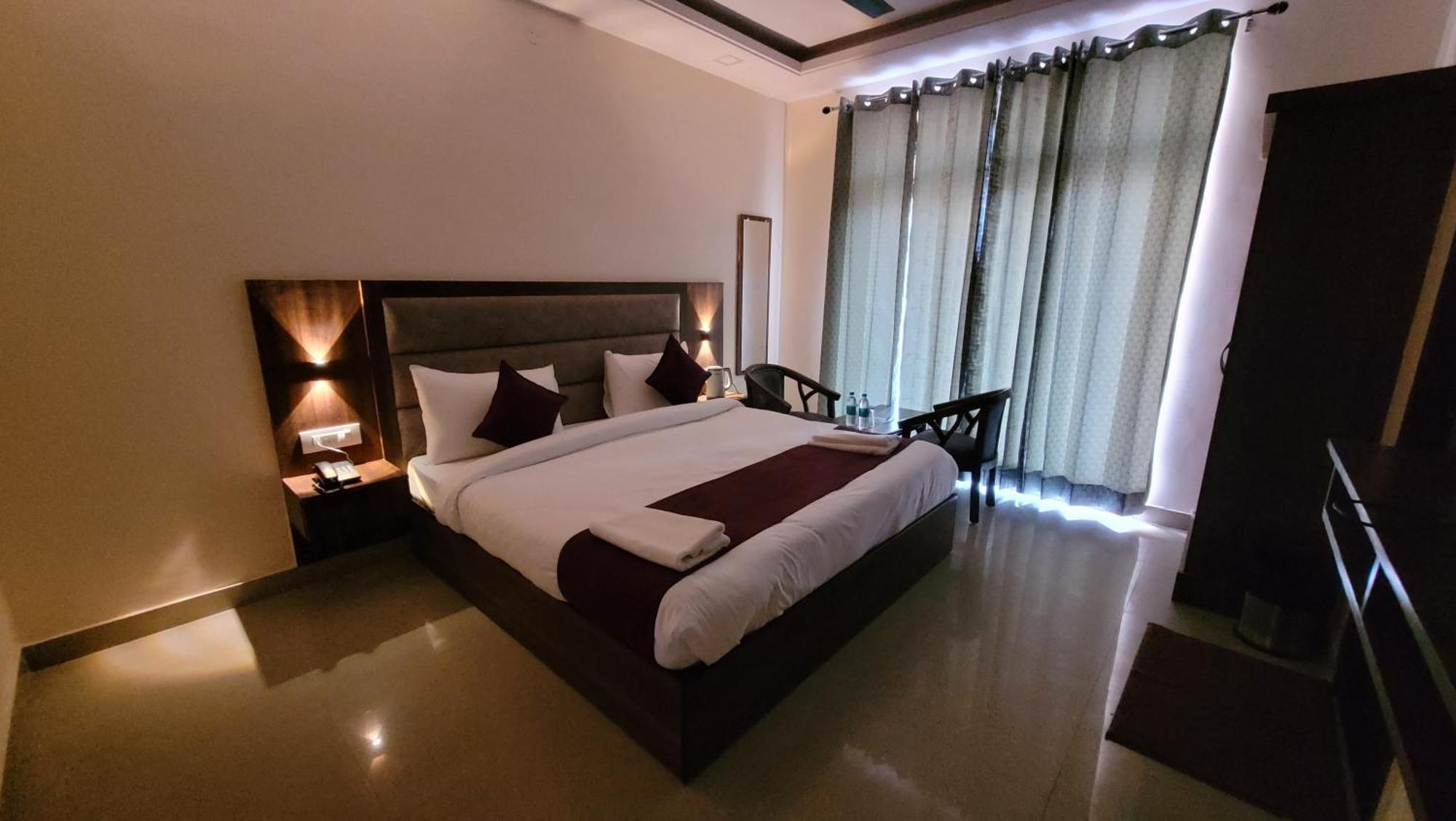 Hotel Keshav Nandan By The Shivaay リシケーシュ エクステリア 写真