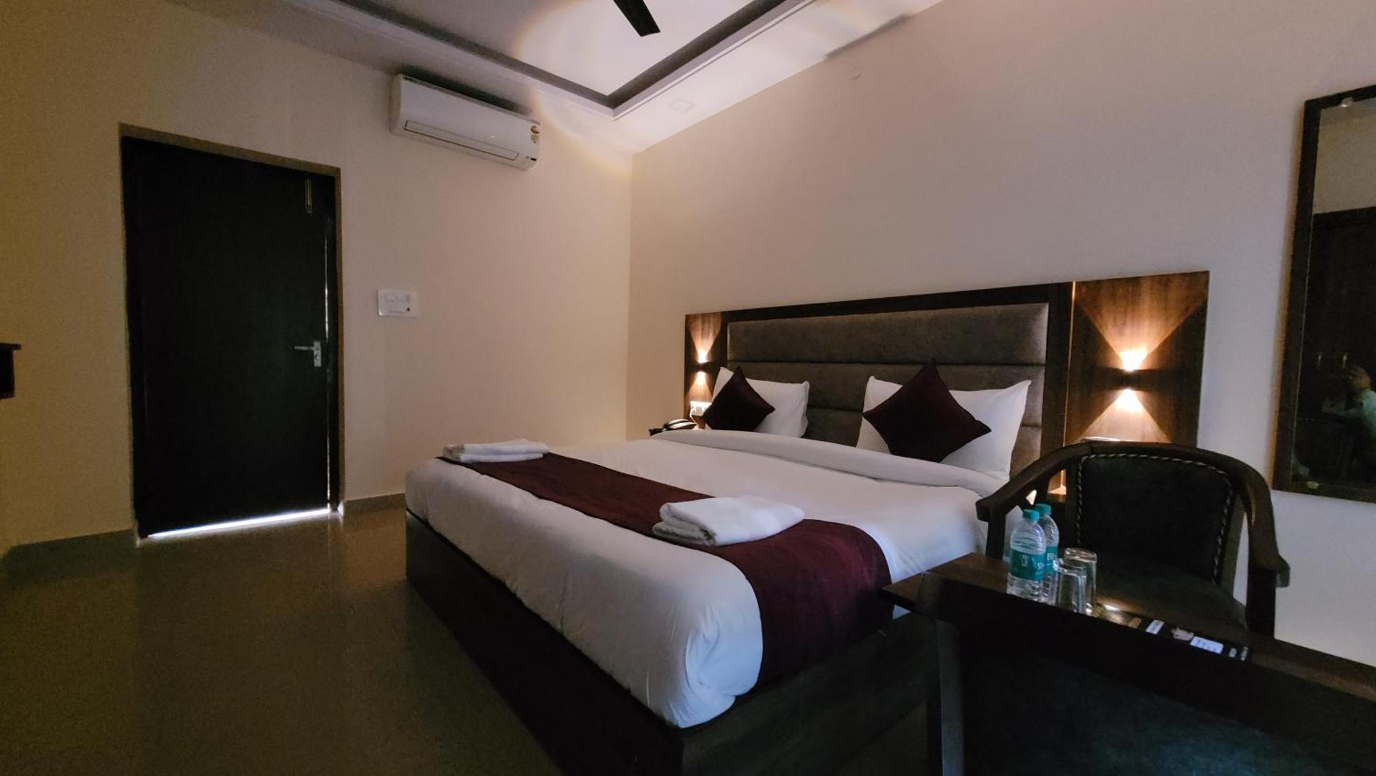 Hotel Keshav Nandan By The Shivaay リシケーシュ エクステリア 写真