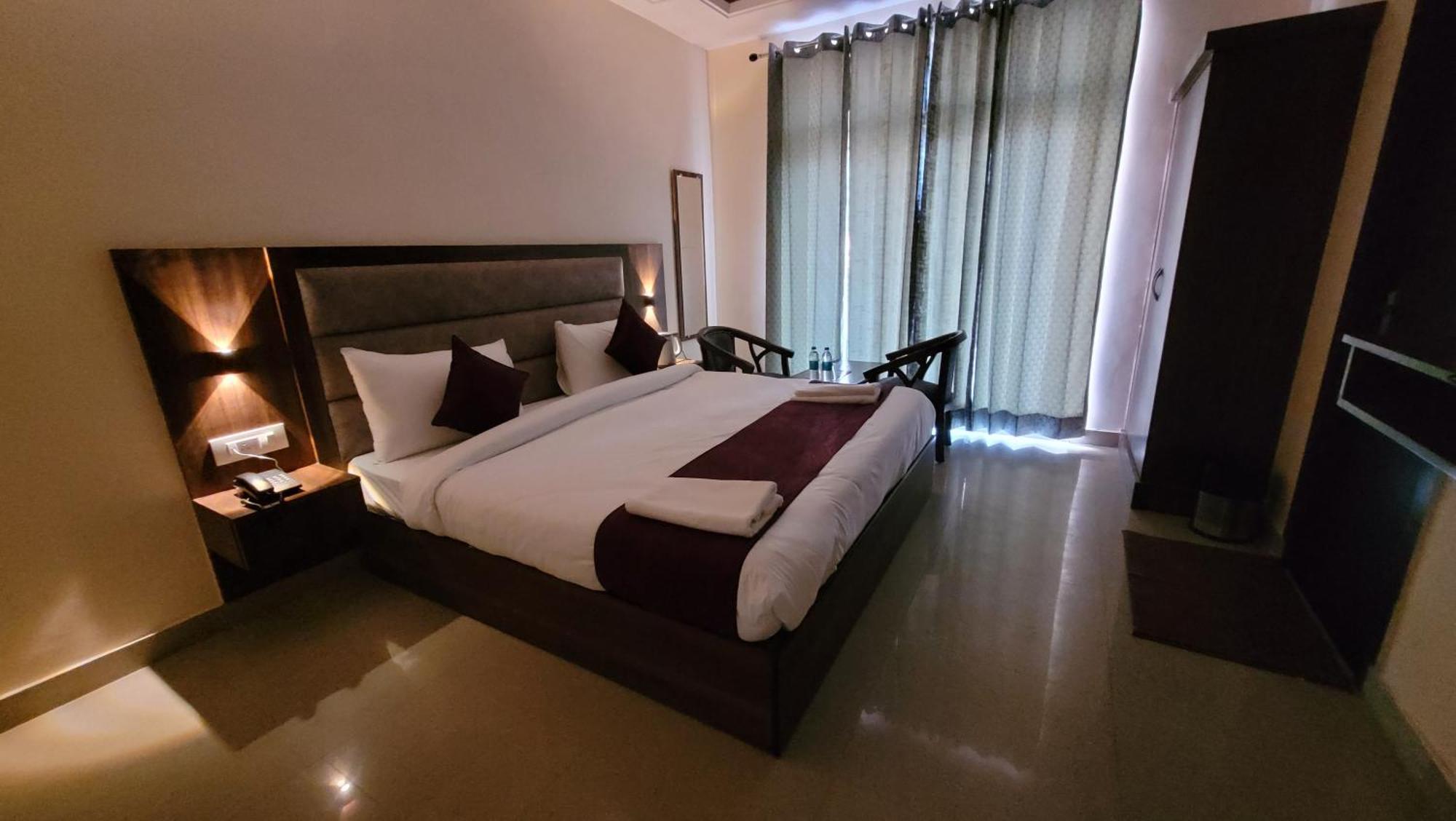 Hotel Keshav Nandan By The Shivaay リシケーシュ エクステリア 写真